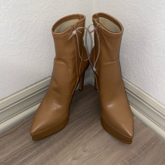 gianni bini tan coburn stretch heels - Picture 3 of 11